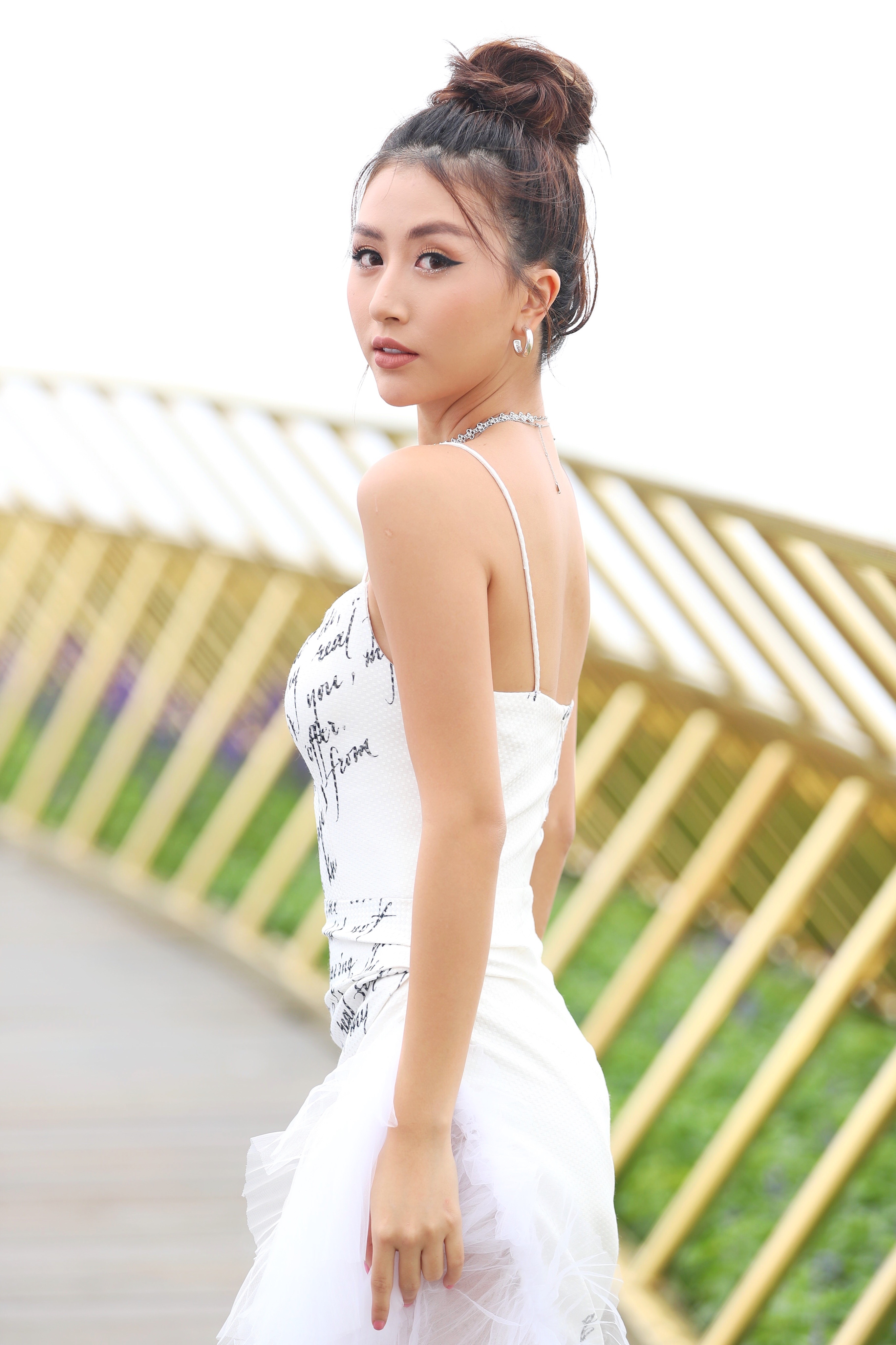 Quỳnh Anh Shyn trình diễn thời trang ảnh 1 Quynh Anh Shyn trinh dien thoi trang anh 1
