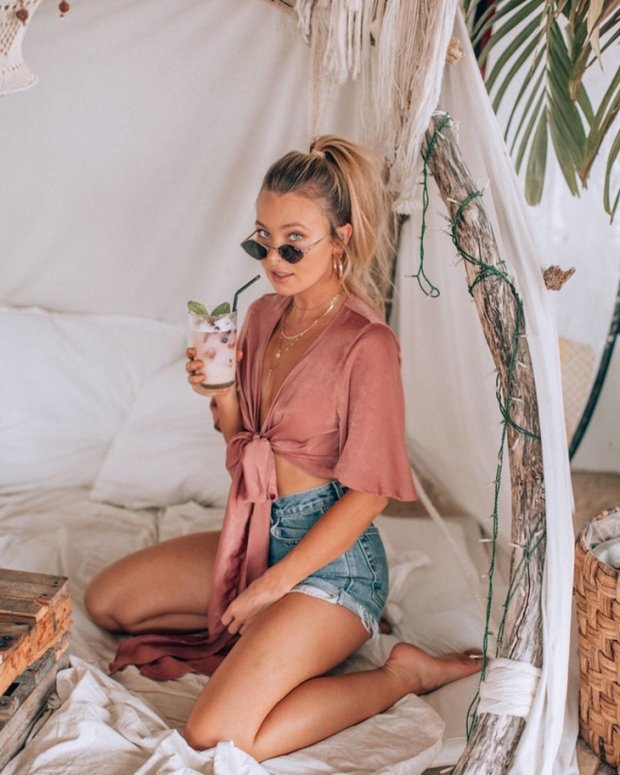 Mẫu áo giúp phái nữ khoe khéo vòng 1 ảnh 7 Mau ao giup phai nu khoe kheo vong 1 anh 7