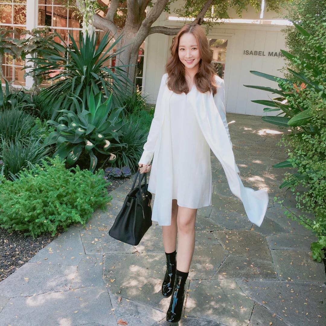 Phong cach nu tinh cua thu ky Kim anh 6