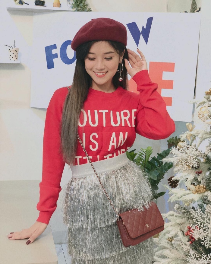 Trang phuc hang hieu cua Hoang Yen Chibi anh 4