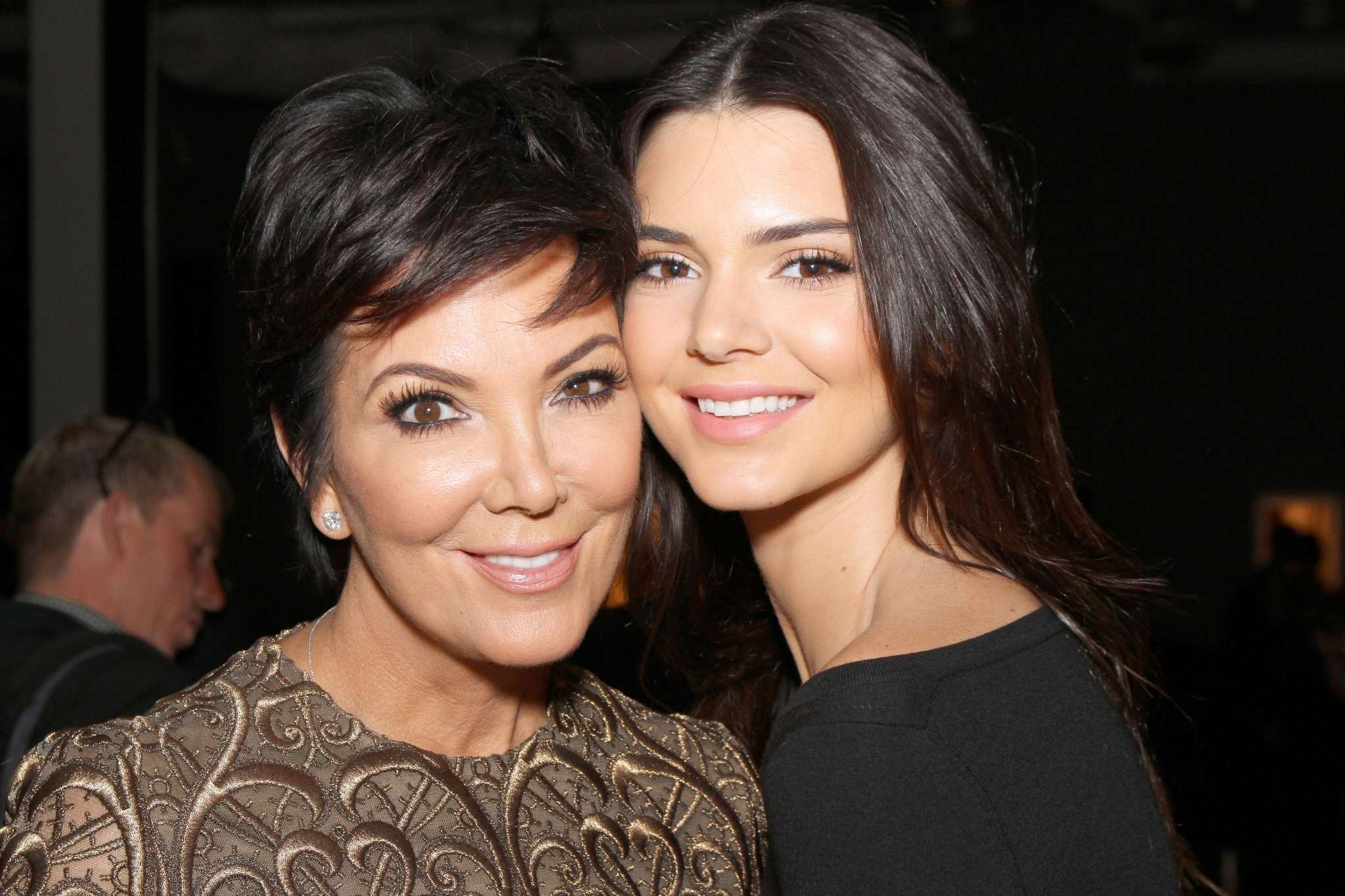 Kendall Jenner vắng bóng trên sàn diễn thời trang ảnh 2 Kendall Jenner vang bong tren san dien thoi trang anh 2