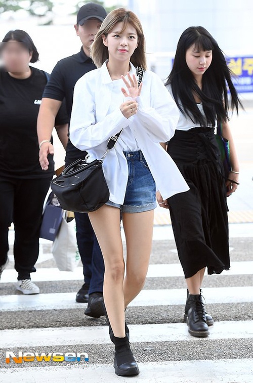 HyunA kin dao xuan hien san bay anh 3