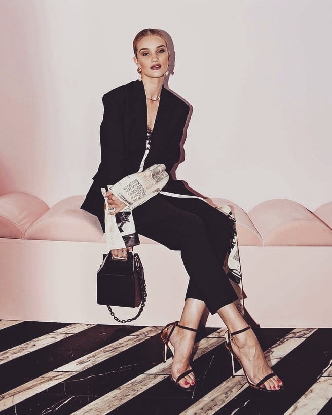 Phong cach thoi trang cua Rosie Huntington anh 1