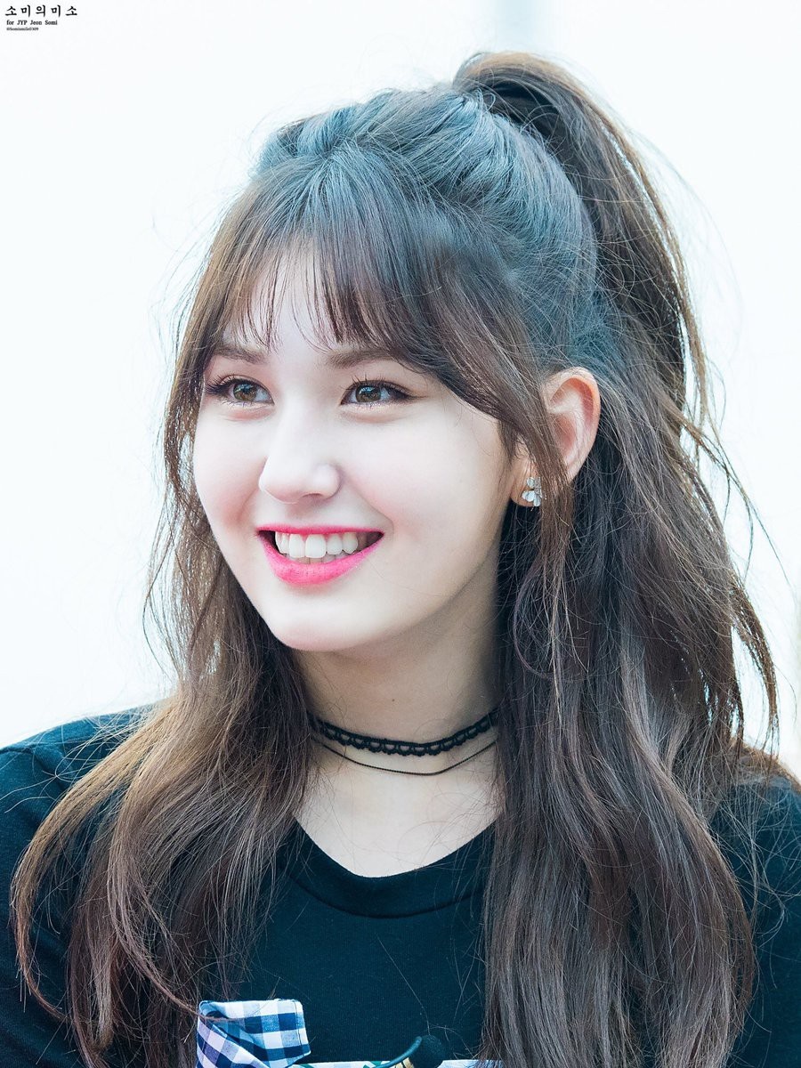 Jeon Somi chấm dứt hợp đồng với JYP Entertainment ảnh 1 Jeon Somi cham dut hop dong voi JYP Entertainment anh 1