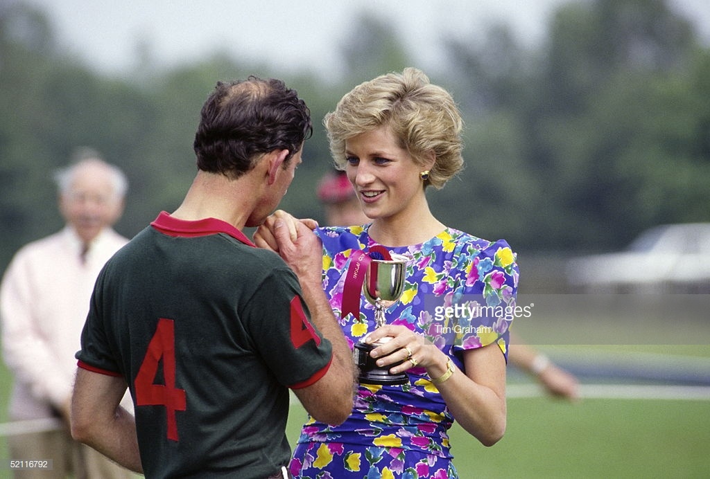 phong cách thời trang của Công nương Diana ảnh 8 phong cach thoi trang cua Cong nuong Diana anh 8