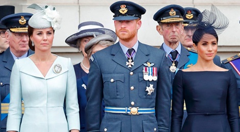 Mu hoang gia cua Cong nuong Kate va Meghan khac nhau the nao? hinh anh