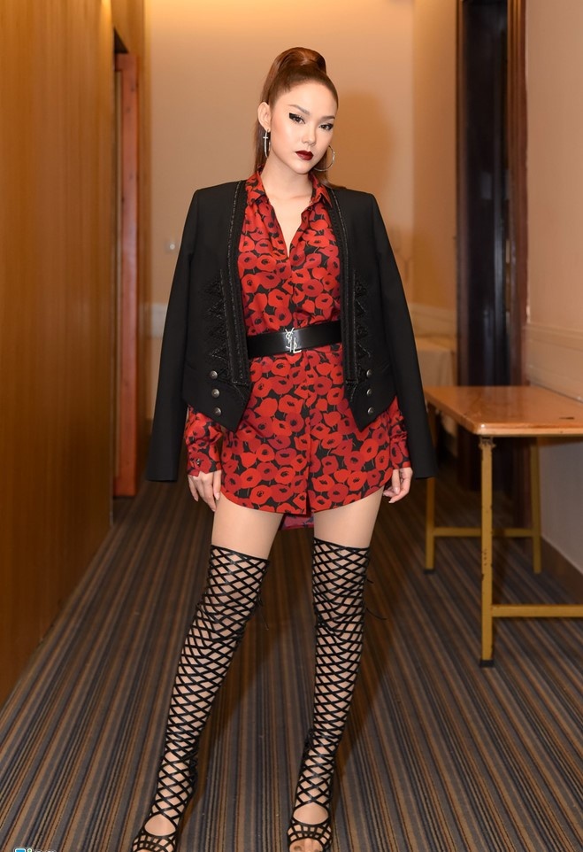 Nhung bo canh kem xinh cua Minh Hang anh 2