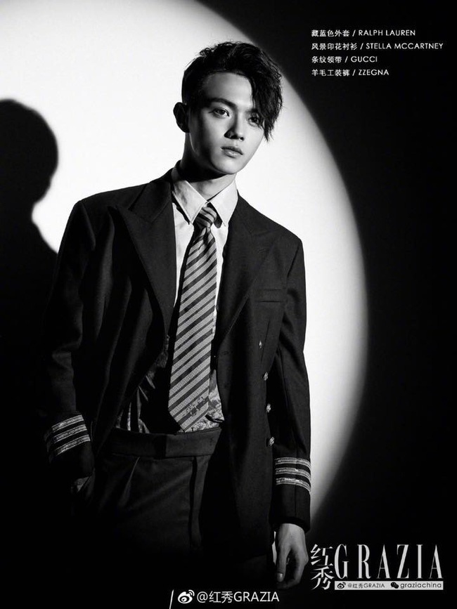 Phong cach thoi trang cua Phu sat Pho Hang anh 7