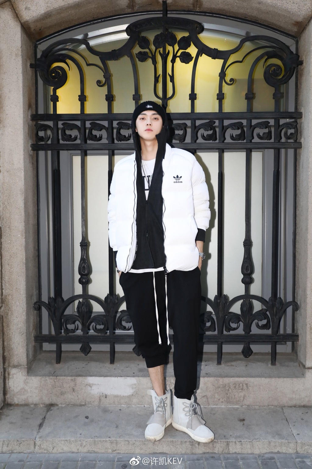 Phong cach thoi trang cua Phu sat Pho Hang anh 5