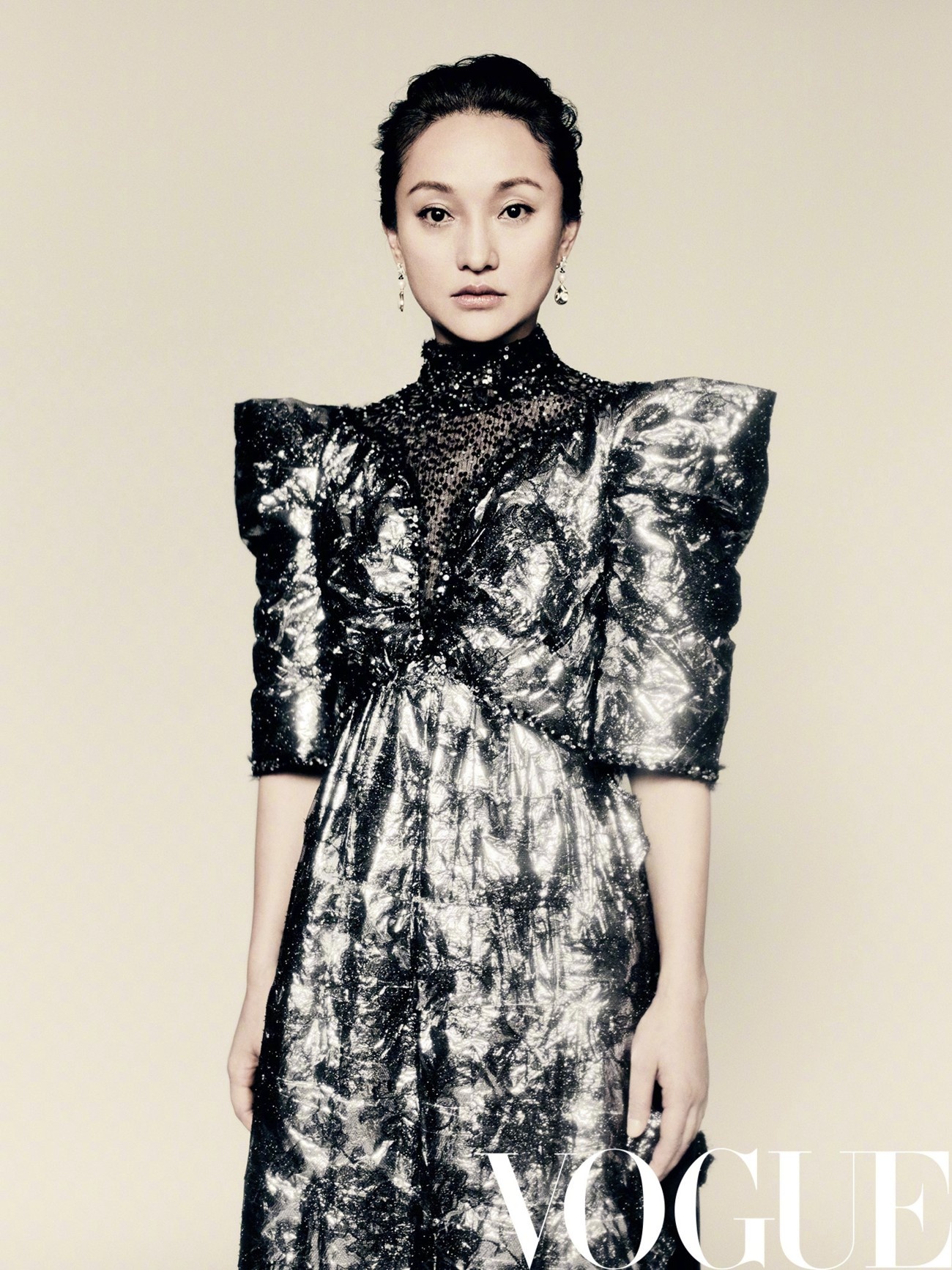 Chau Tan noi bat trong gioi thoi trang quoc te anh 2