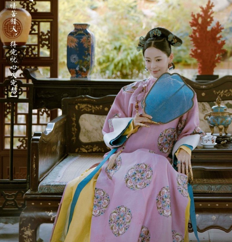 Bi mat ve phuc trang trong phim Dien Hi cong luoc anh 7