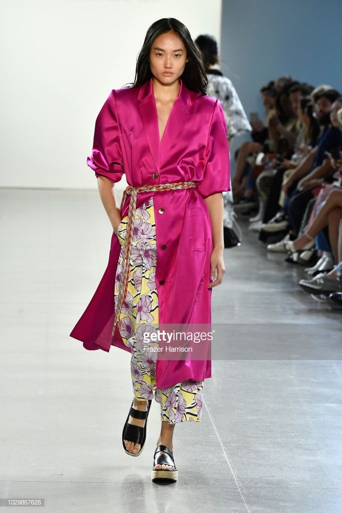 Show dien quay tu nguoi mau chau A anh 6