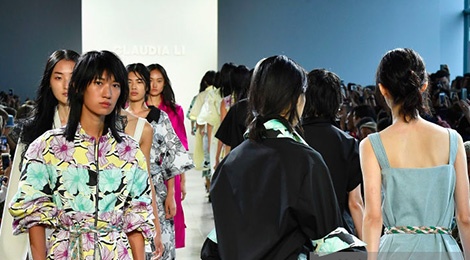 Show dien dau tien quy tu toan nguoi mau chau A tai tuan le New York hinh anh