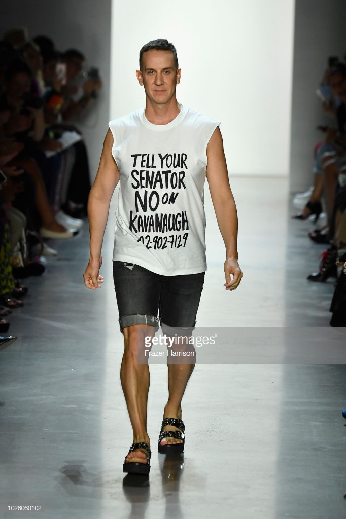 Thong diep chinh tri tai NYFW 2019 anh 1