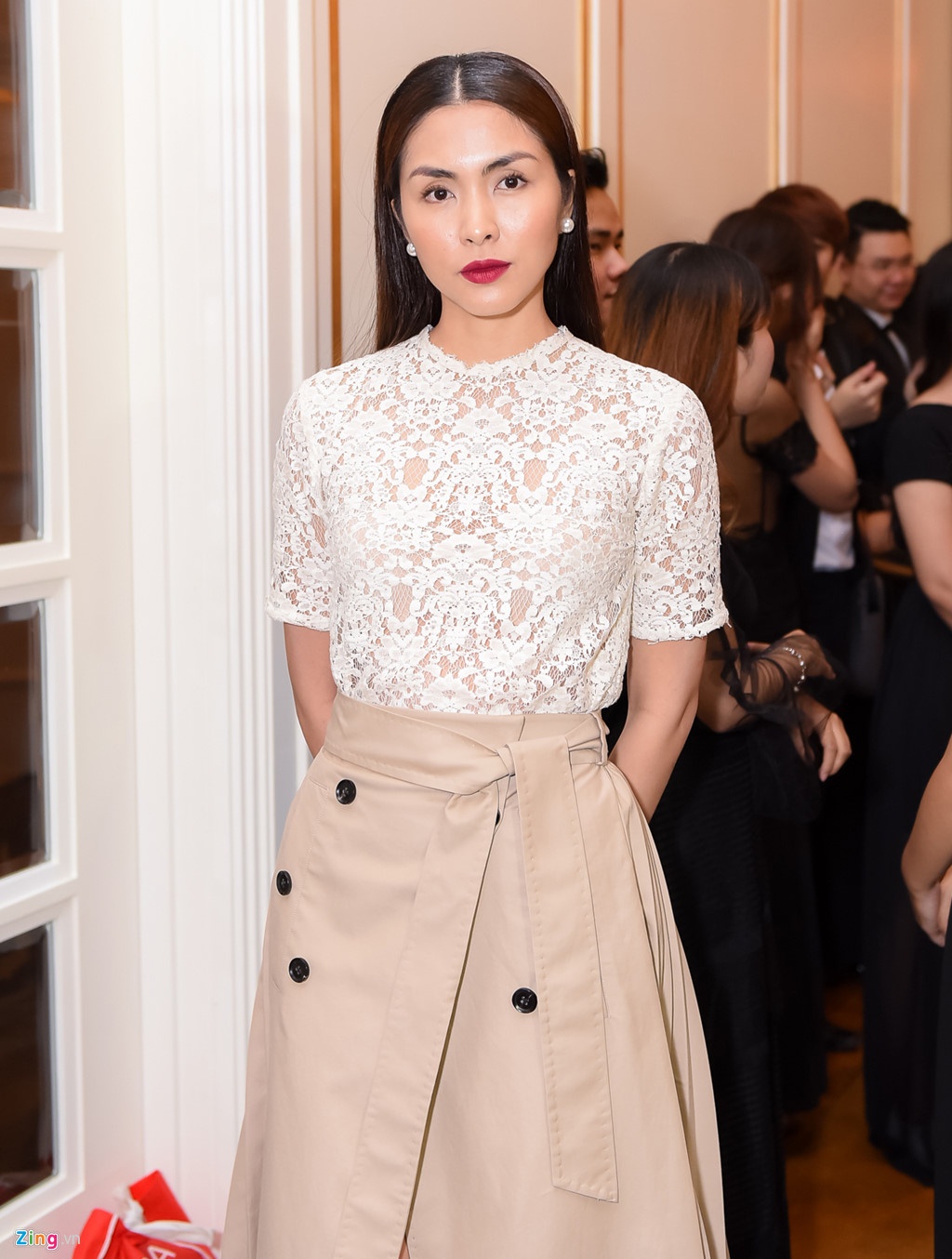 Tang Thanh Ha dien trang phuc goi cam anh 1