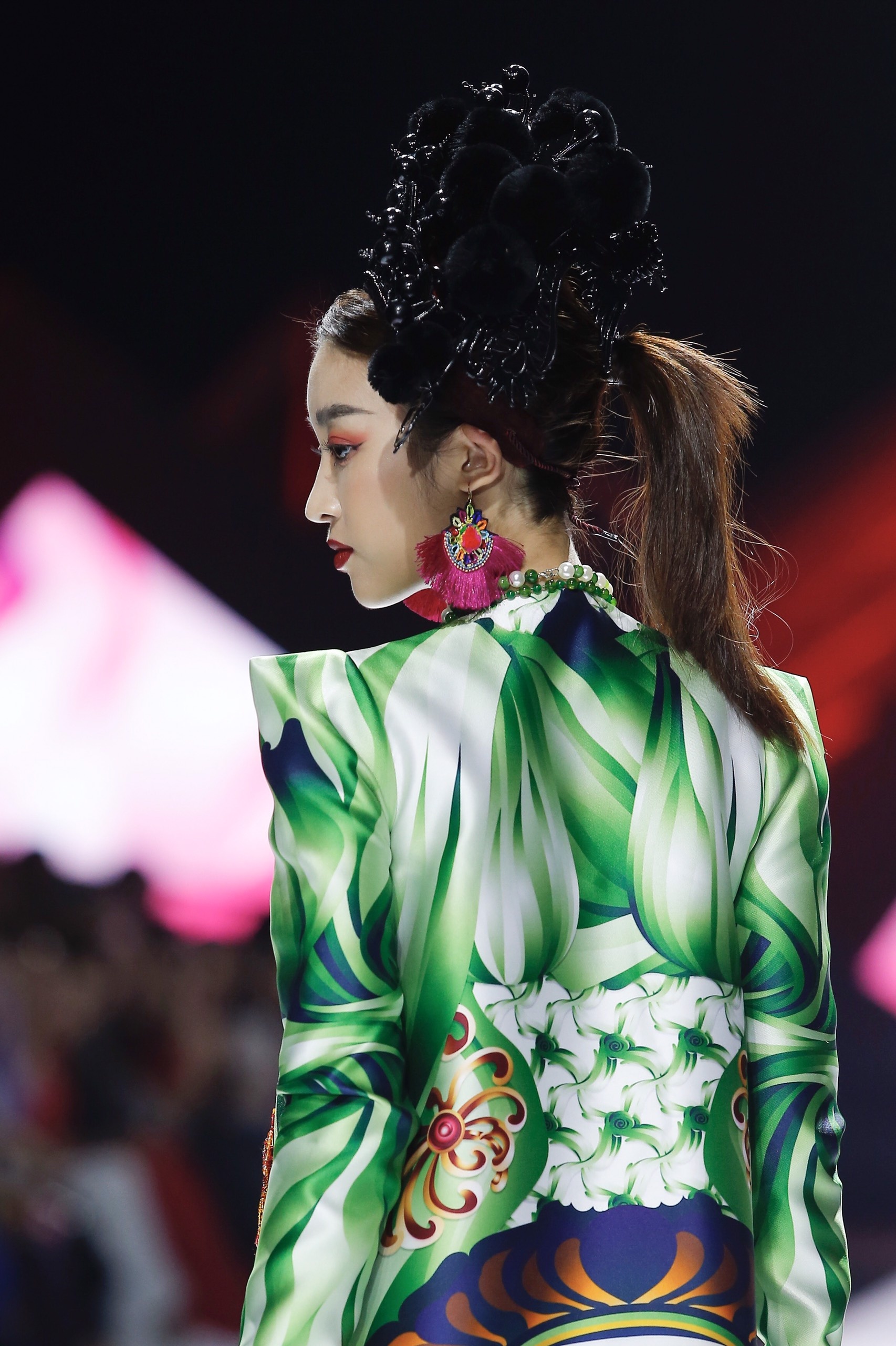 NTK Thuy Nguyen mo man AVIFW 2019 anh 2