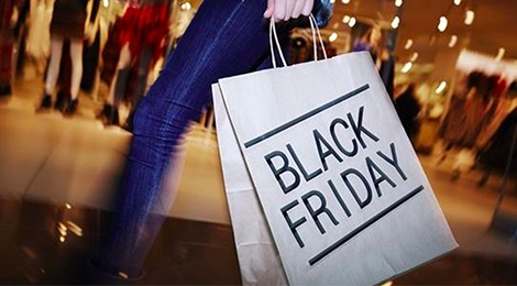 Nhan hang nao duoc san lung nhieu nhat trong ngay Black Friday? hinh anh