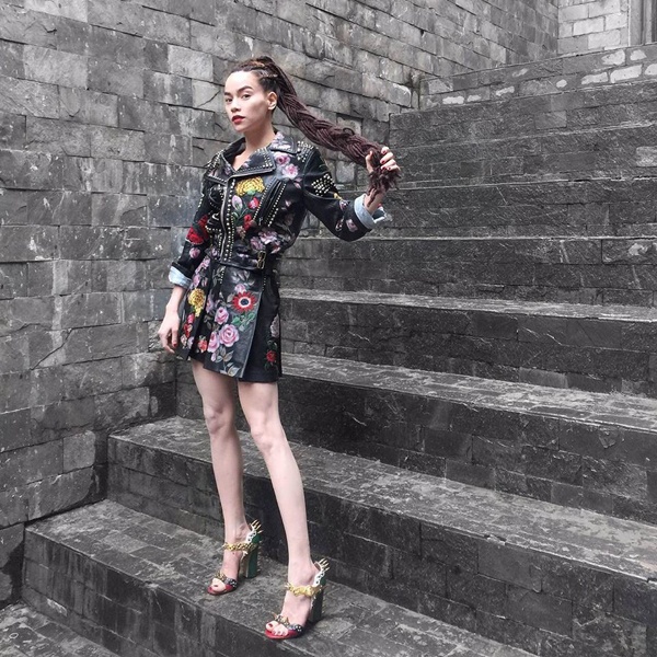 Trang phuc an tuong cua dan HLV The Face anh 2