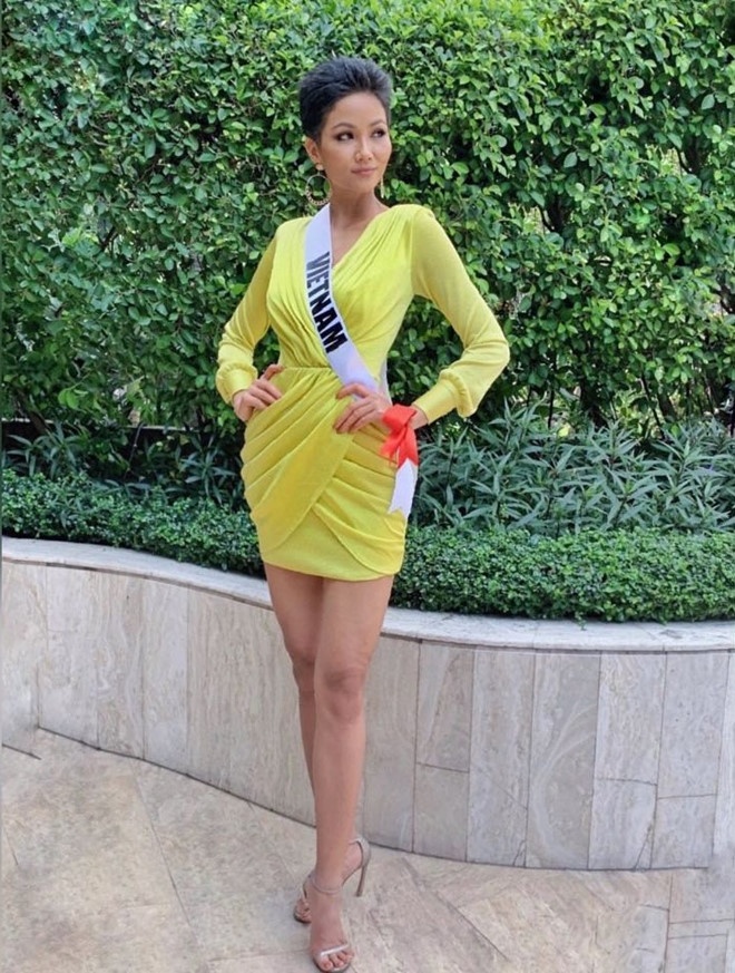 Trang phuc cua H'Hen Nie tai Hoa hau hoan vu anh 3