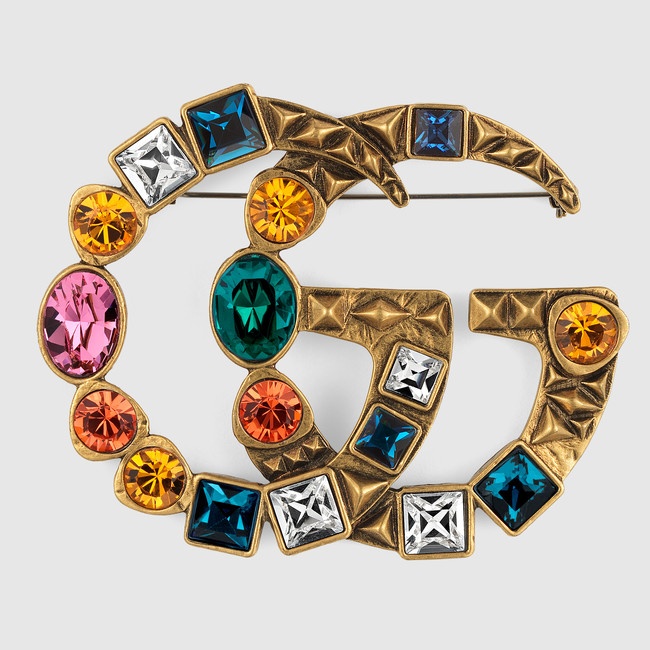 Tran Thanh khoe hang hieu anh 4