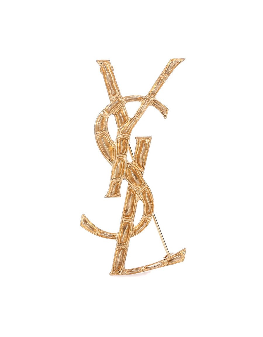 Tran Thanh khoe hang hieu anh 5