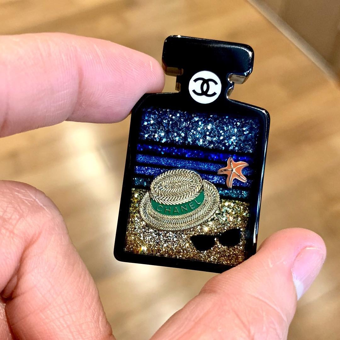 Tran Thanh khoe hang hieu anh 3