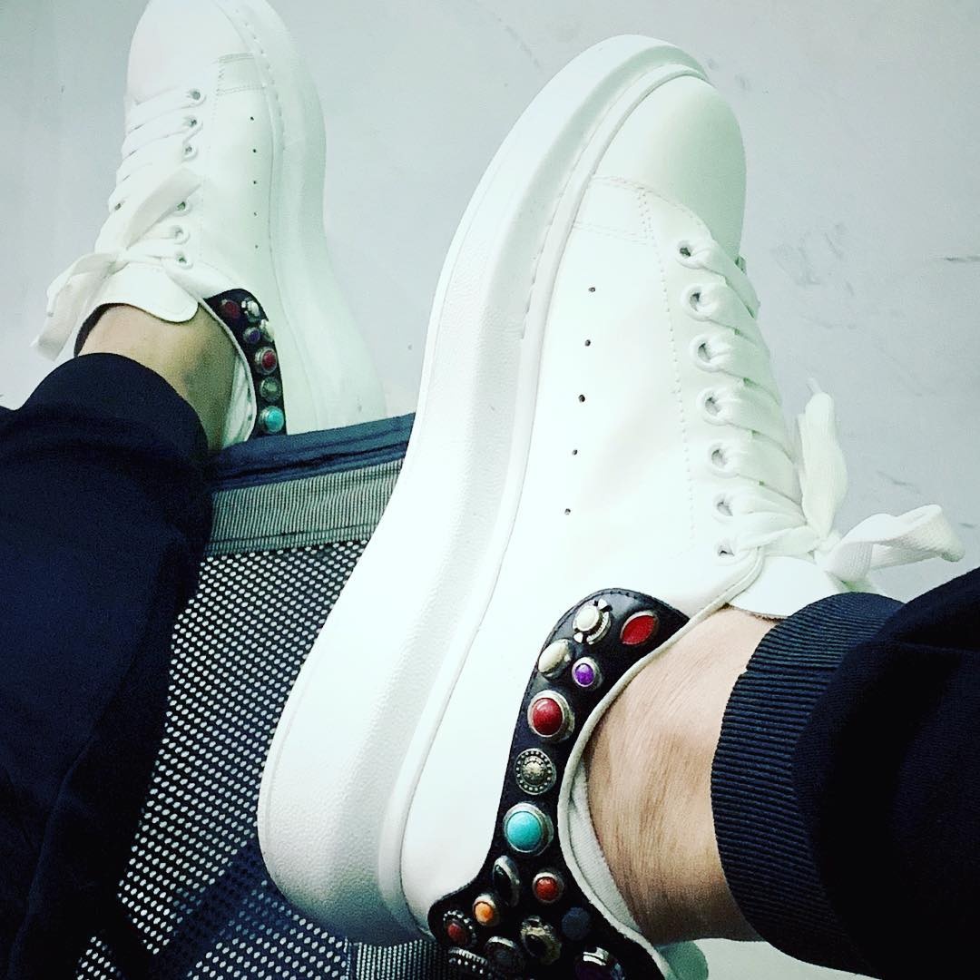 Tran Thanh khoe hang hieu anh 7