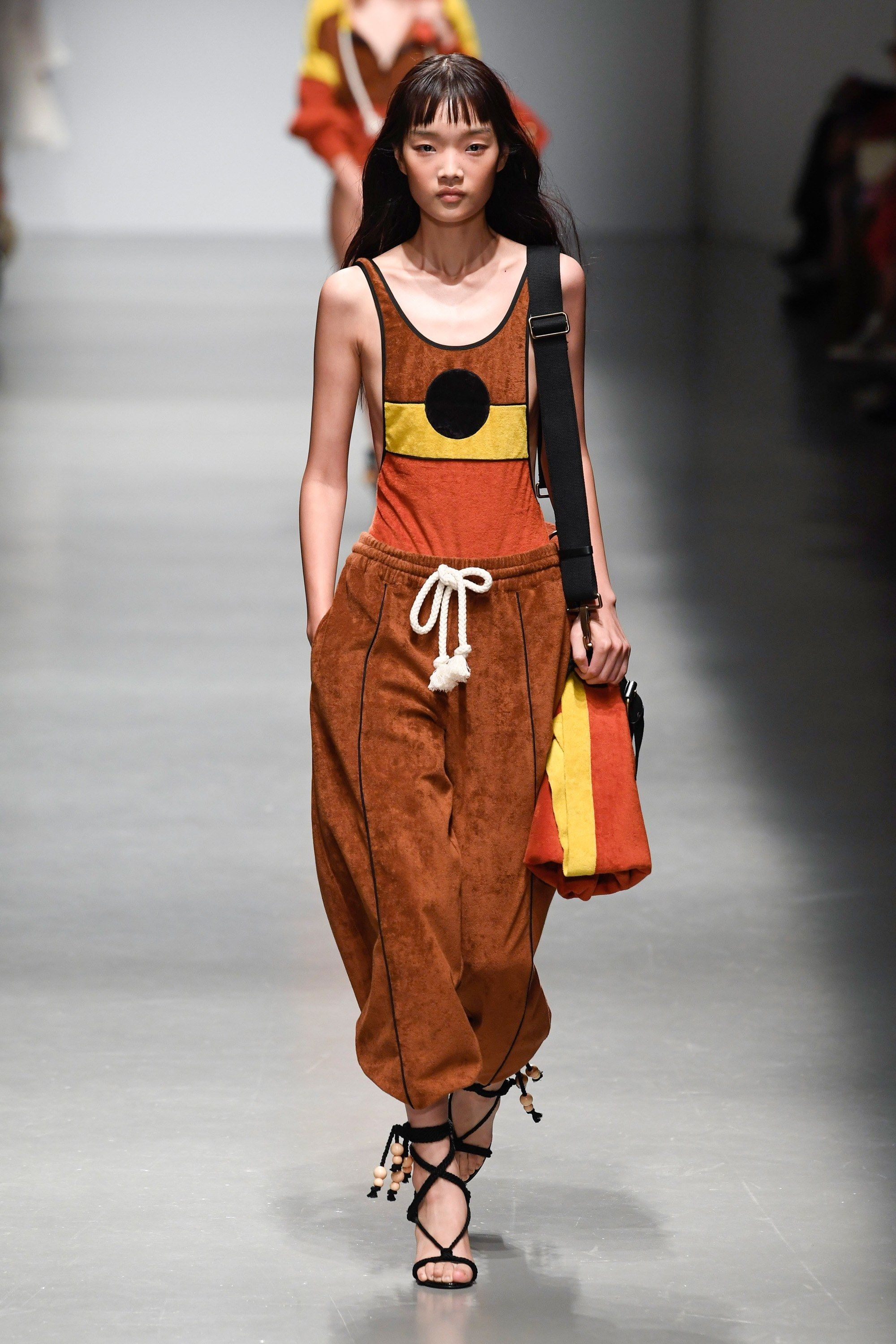 Người mẫu ấn tượng năm 2019 ảnh 6 Nguoi mau an tuong nam 2019 anh 6