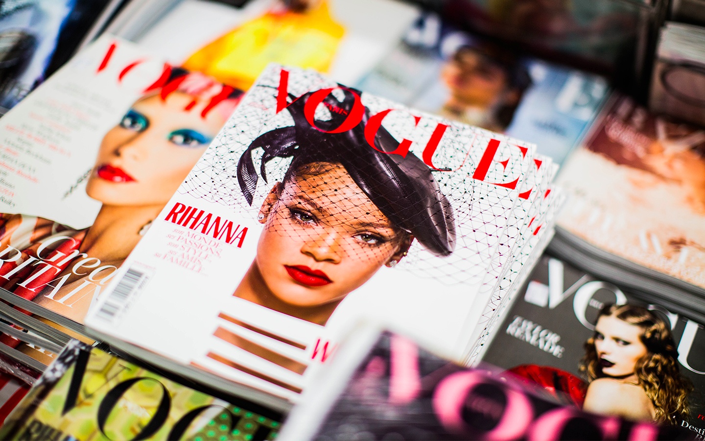 Vogue bi chi trich vi thu phi quang cao tu cac nhan hang moi qua dat hinh anh