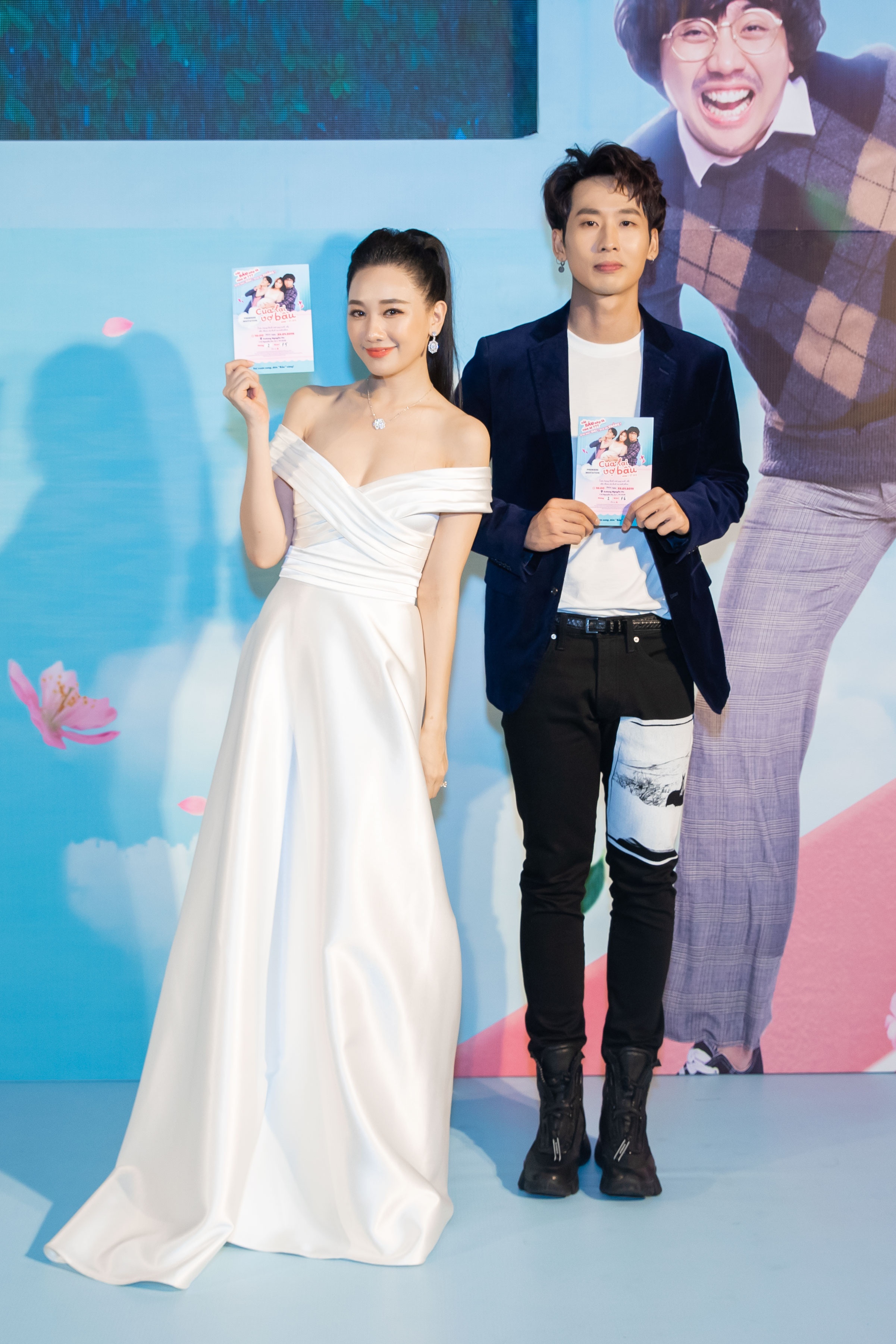 Hari Won mặc lại váy cưới của Nhã Phương ảnh 1 Hari Won mac lai vay cuoi cua Nha Phuong anh 1