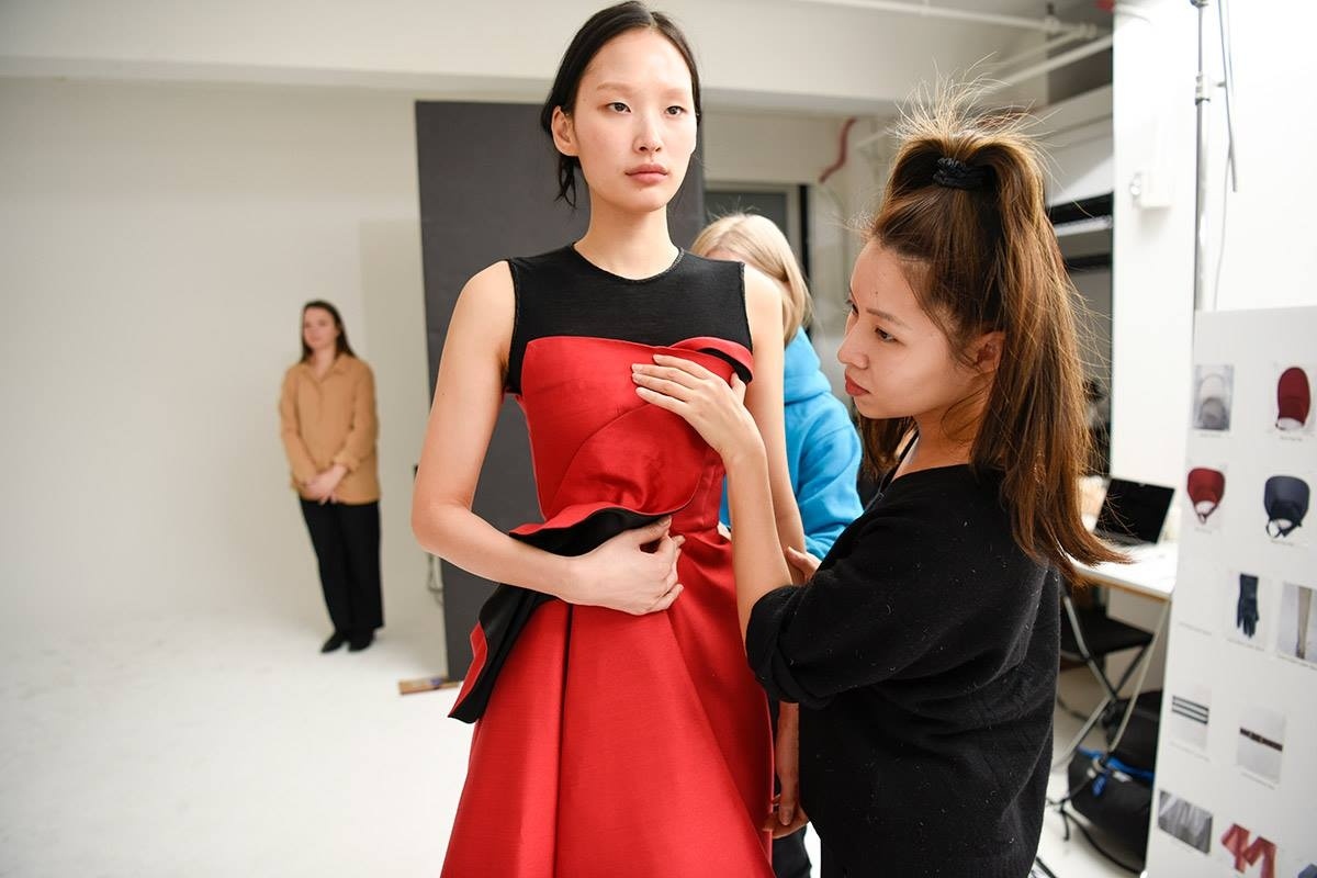 Hau truong thoi trang anh 12