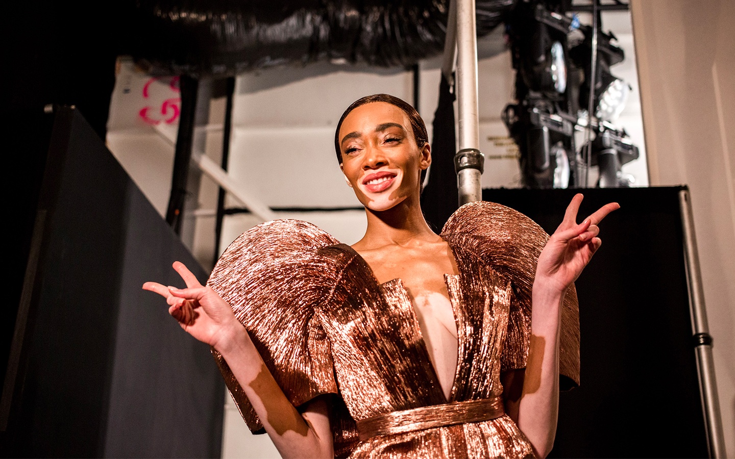 Dot nhap hau truong thoi trang 2 nha mot Viet vua co show tai New York hinh anh