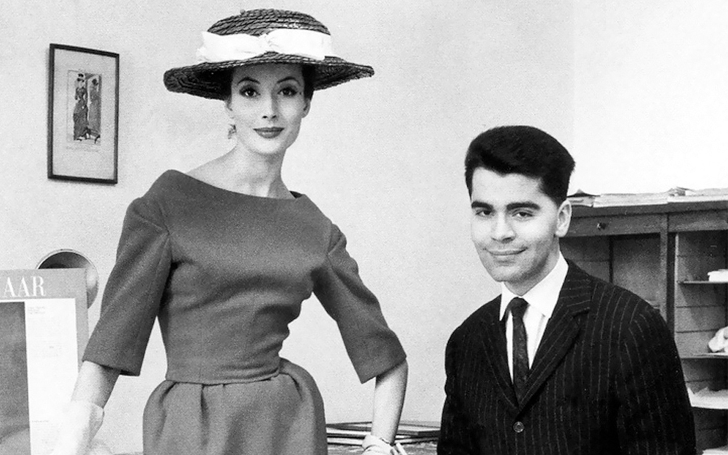 Karl Lagerfeld ke ve khoang thoi gian au tho hinh anh