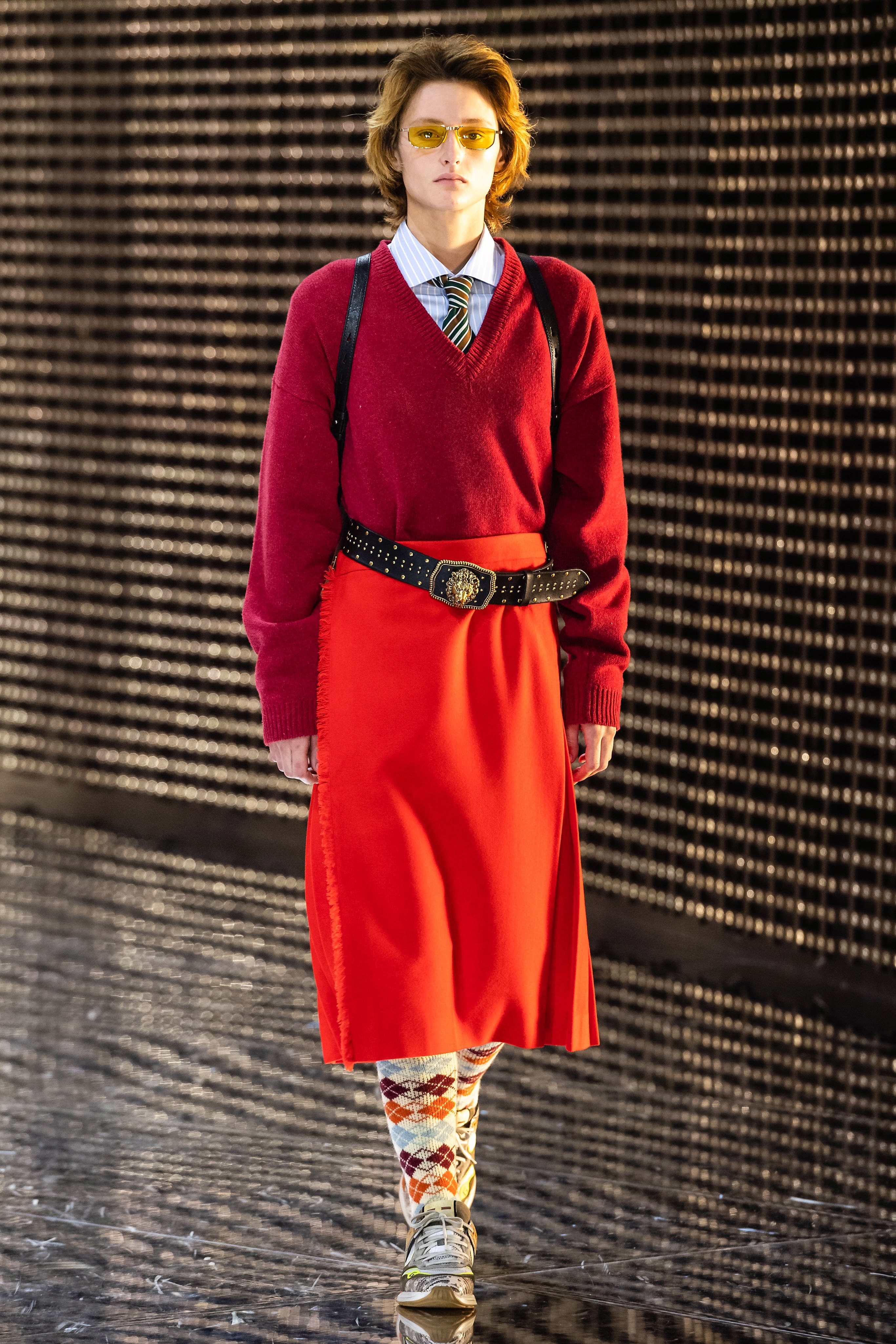 Show dien Gucci anh 60