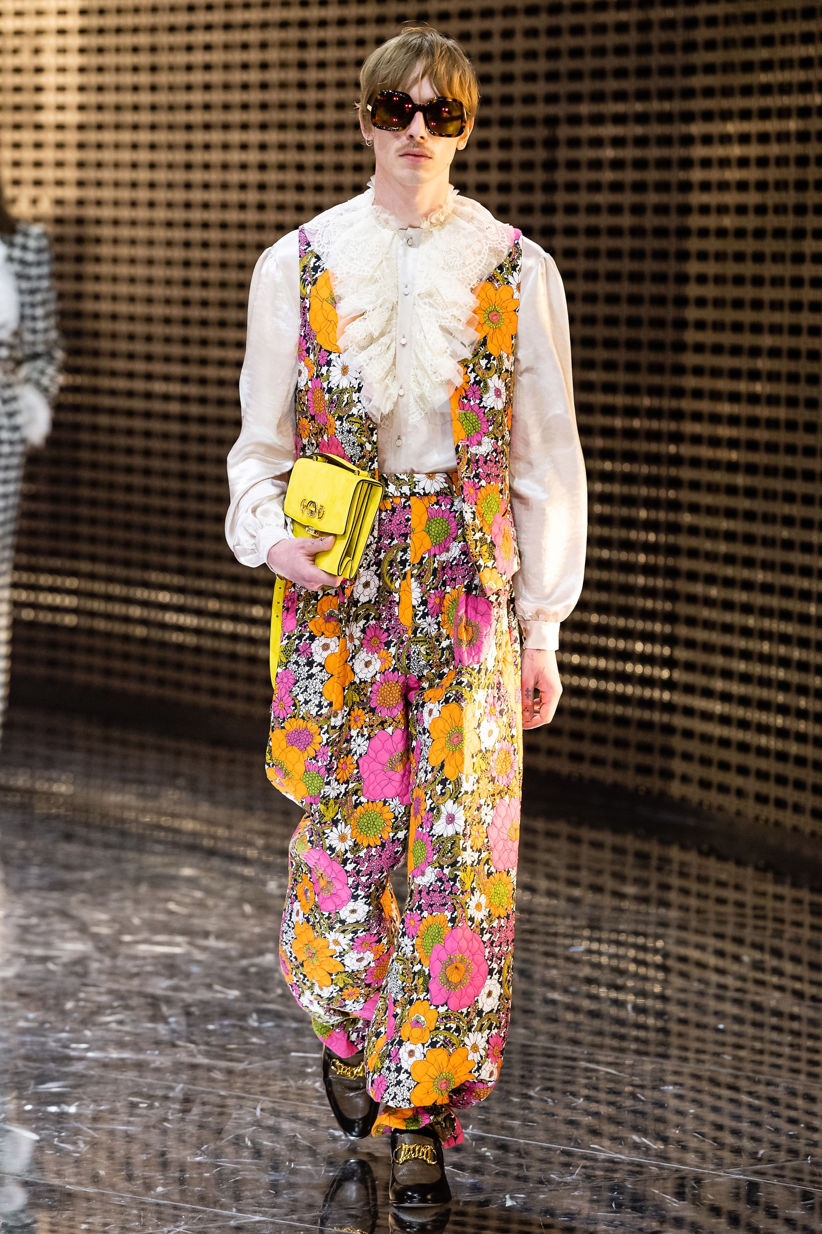 Show dien Gucci anh 64