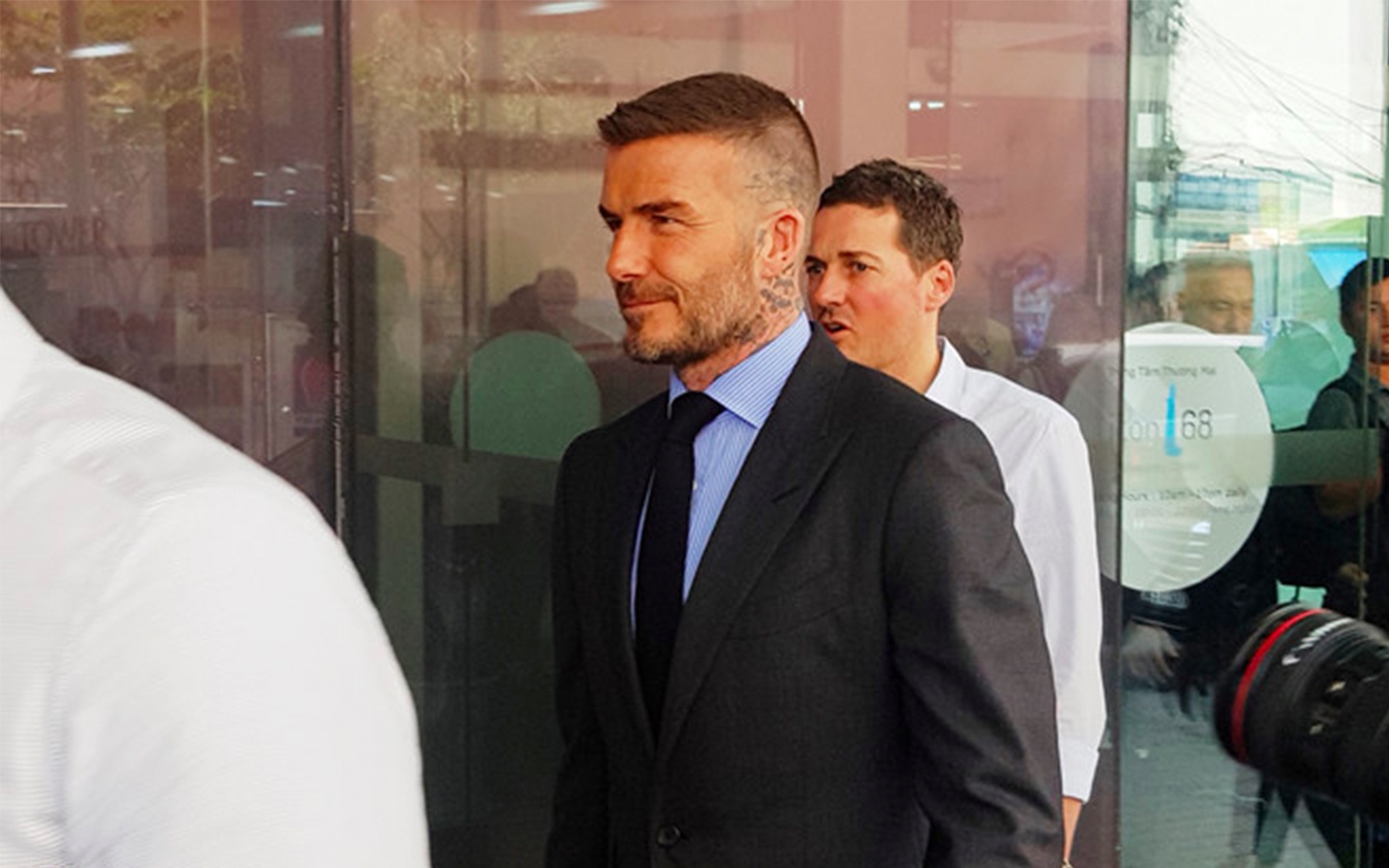 David Beckham xuat hien tai Viet Nam trong phong cach lich lam hinh anh