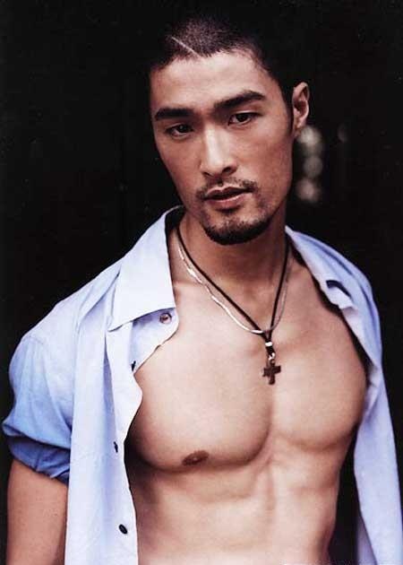 nhan sac sao nam anh 1