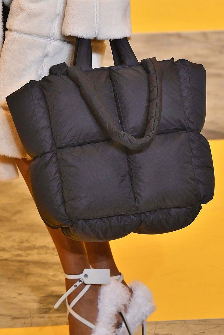 tui xach co kieu dang doc dao anh 14