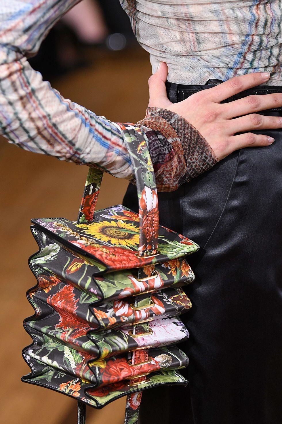 tui xach co kieu dang doc dao anh 16