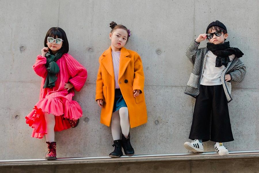 Cac nhoc ti tai Seoul Fashion Week con sanh dieu hon ca nguoi lon hinh anh