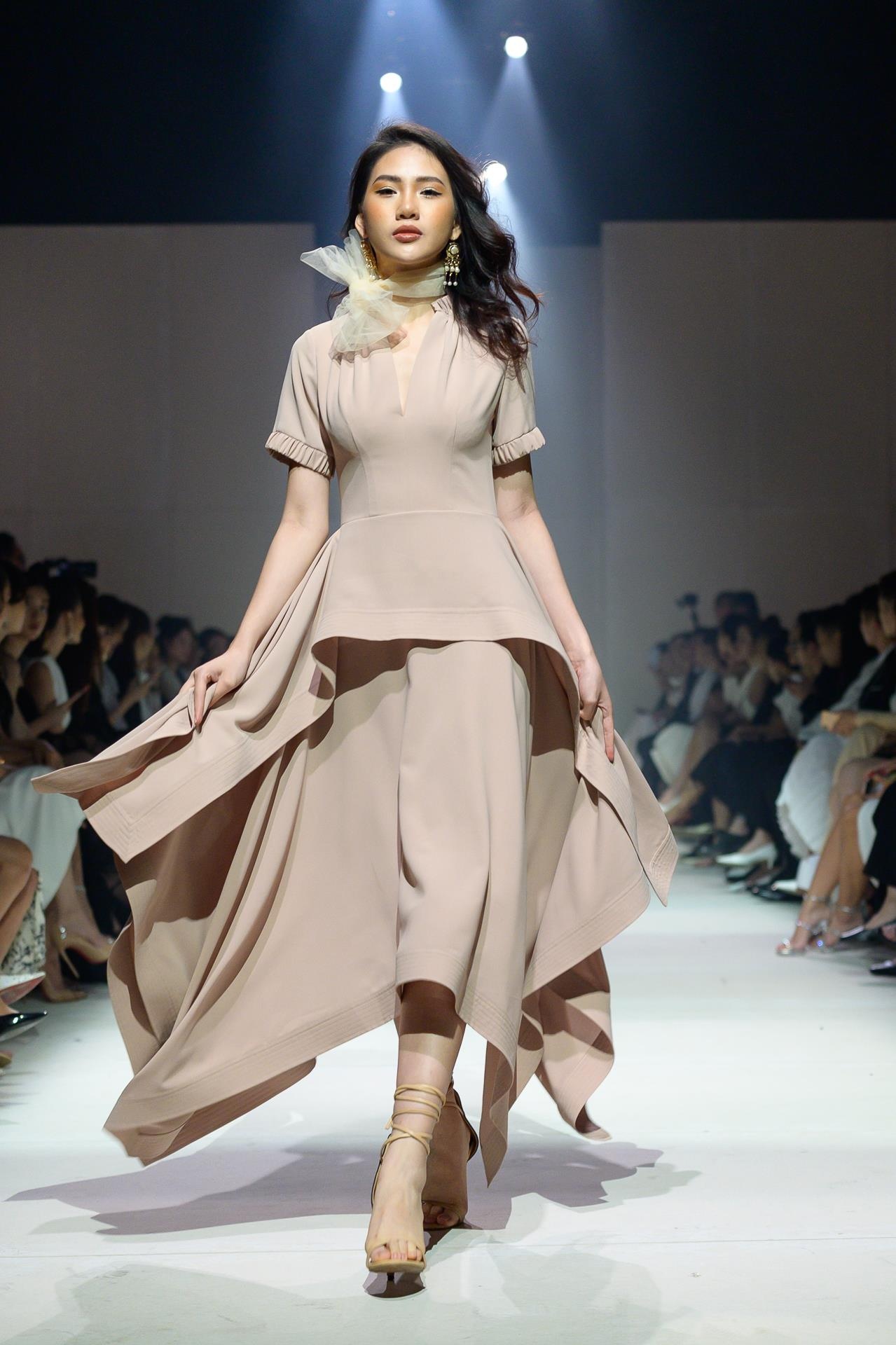 Show Lê Thanh Hòa ảnh 11 Show Le Thanh Hoa anh 11