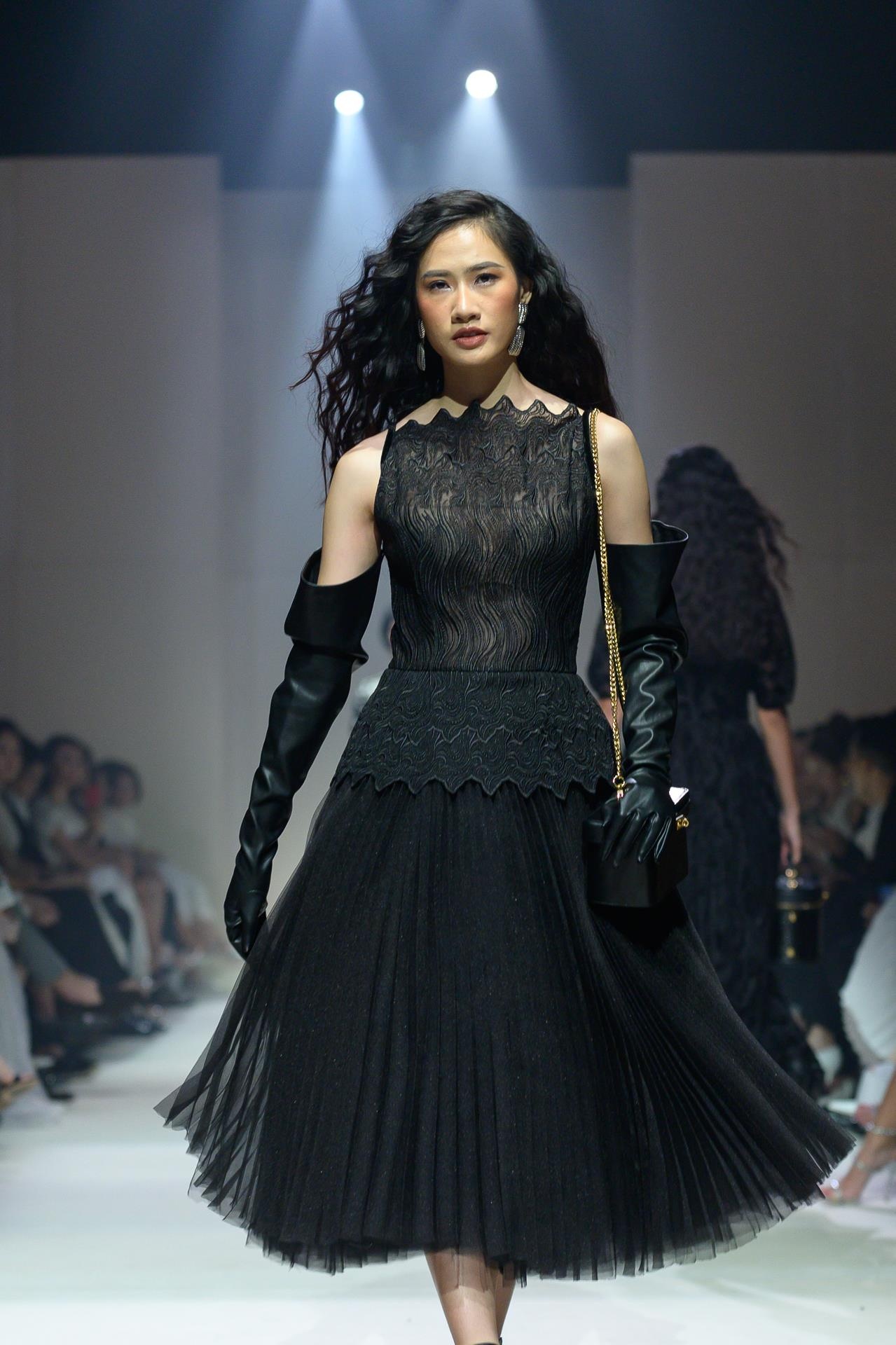 Show Lê Thanh Hòa ảnh 28 Show Le Thanh Hoa anh 28