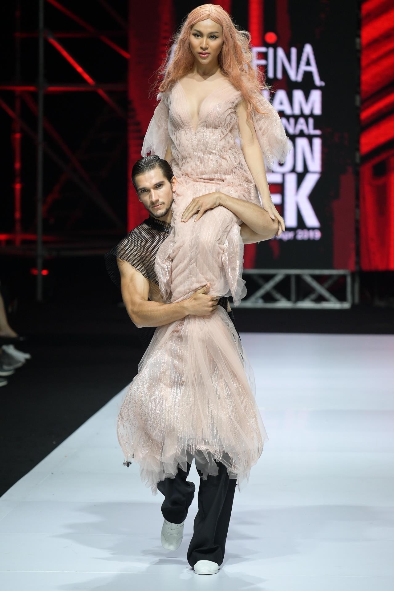 Tuần lễ thời trang Việt Nam ảnh 25 Tuan le thoi trang Viet Nam anh 25