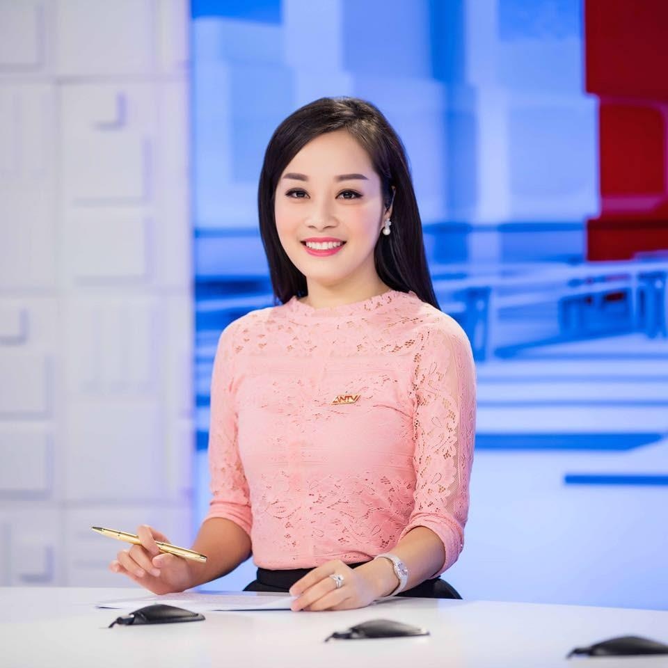 Thoi trang cua BTV anh 1