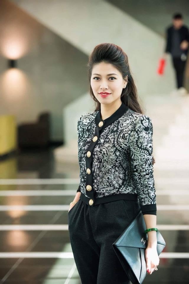 BTV Ngoc Trinh mac dep anh 9