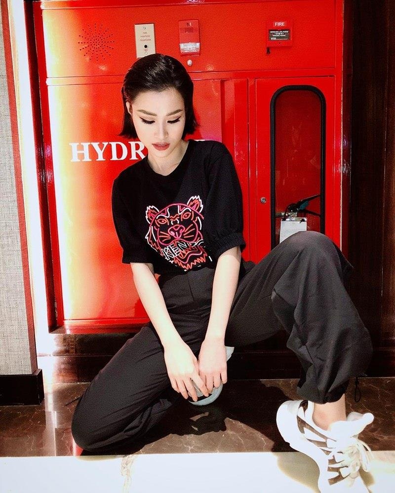 Công thức diện đồ sao Việt  ảnh 2 Cong thuc dien do sao Viet anh 2