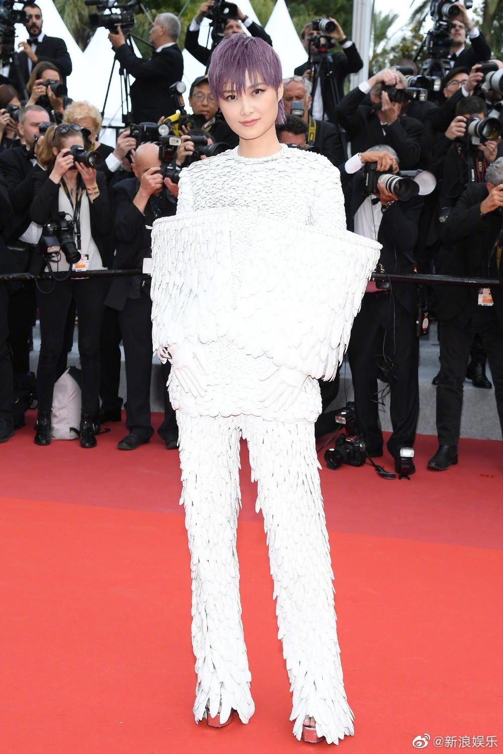 Trang phục Selena Gomez ảnh 9 Trang phuc Selena Gomez anh 9