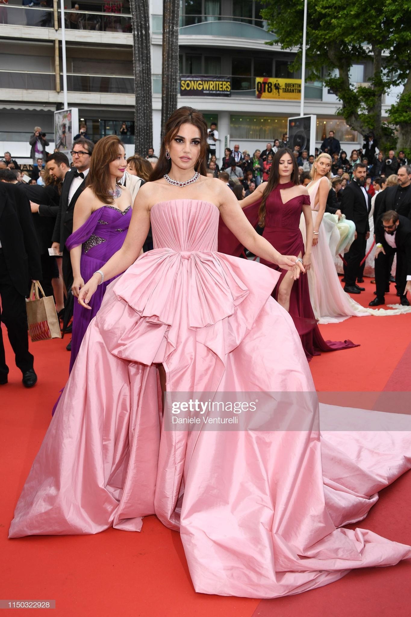 Trang phuc hoanh trang tham do cannes anh 6