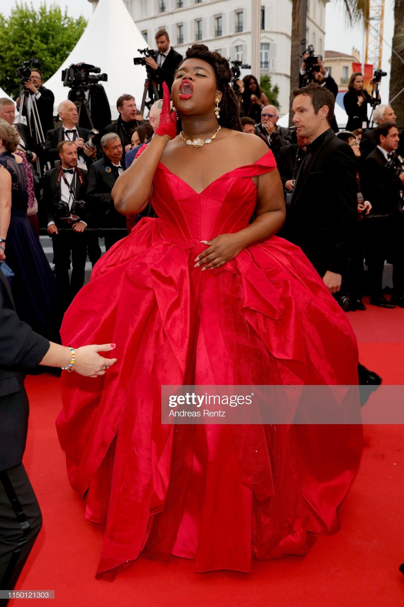 Trang phuc tham hoa anh 4