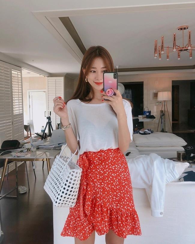 Ao phong trang mua he anh 8